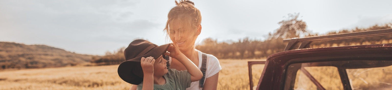 Danish Design Tidløs campaign: a shared moment in a sunlit natural landscape